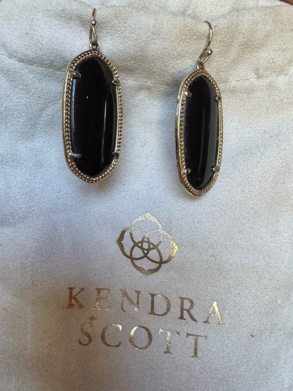 Kendra Scott Black Elle Drop Earrings in Gold-Tone Setting